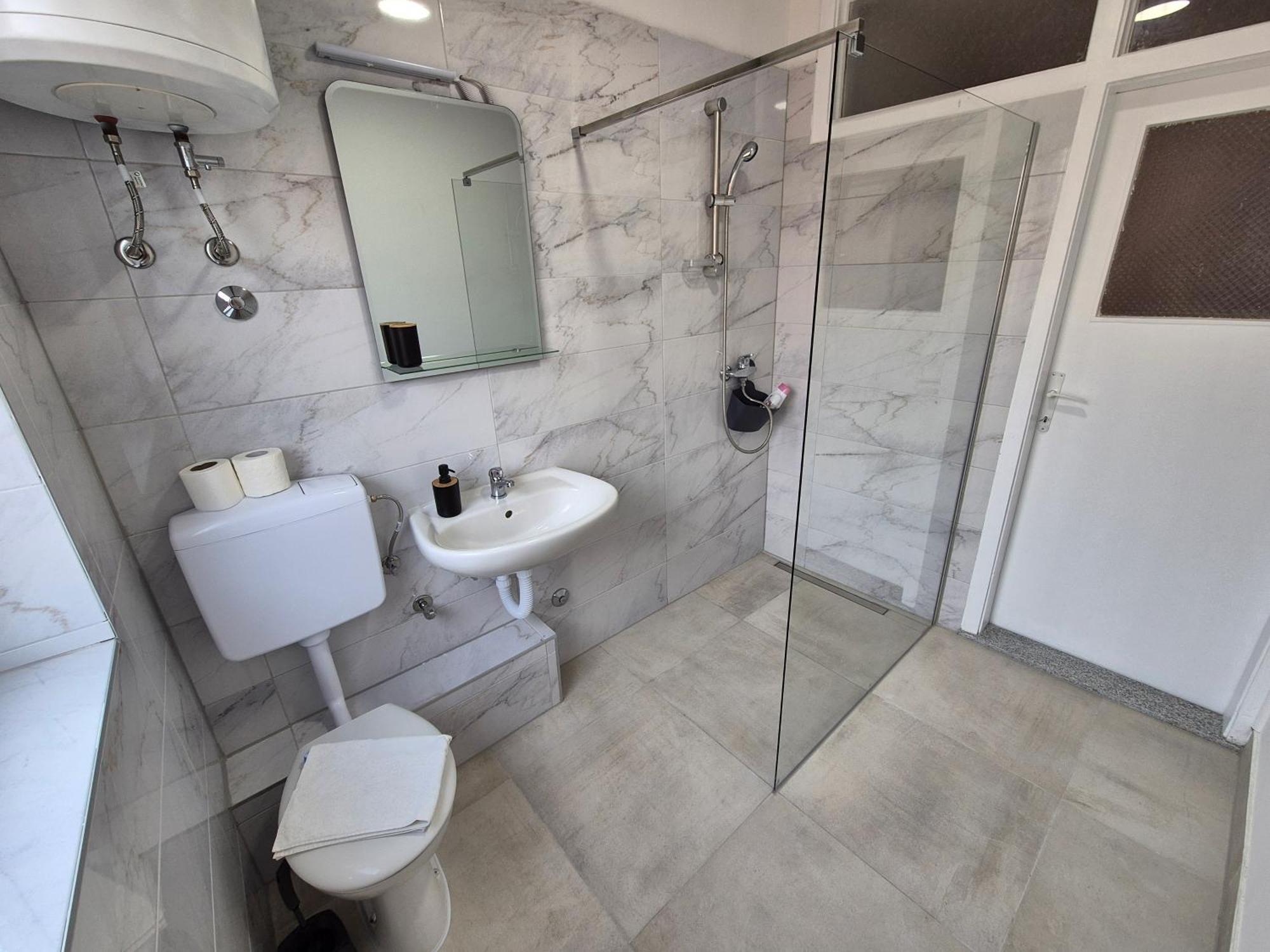 Old Town Bistrik - Free Parking Apartment Sarajevo Luaran gambar